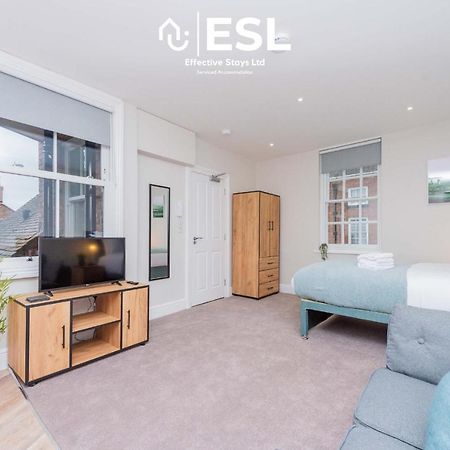 Studio 2, Second Floor Town Centre Apartment Shrewsbury Dış mekan fotoğraf